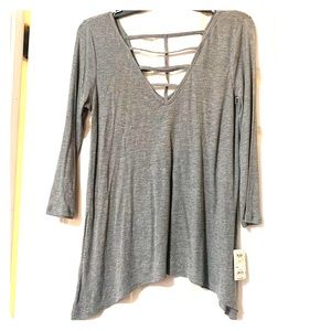 Cutout Detail Mudd Tops